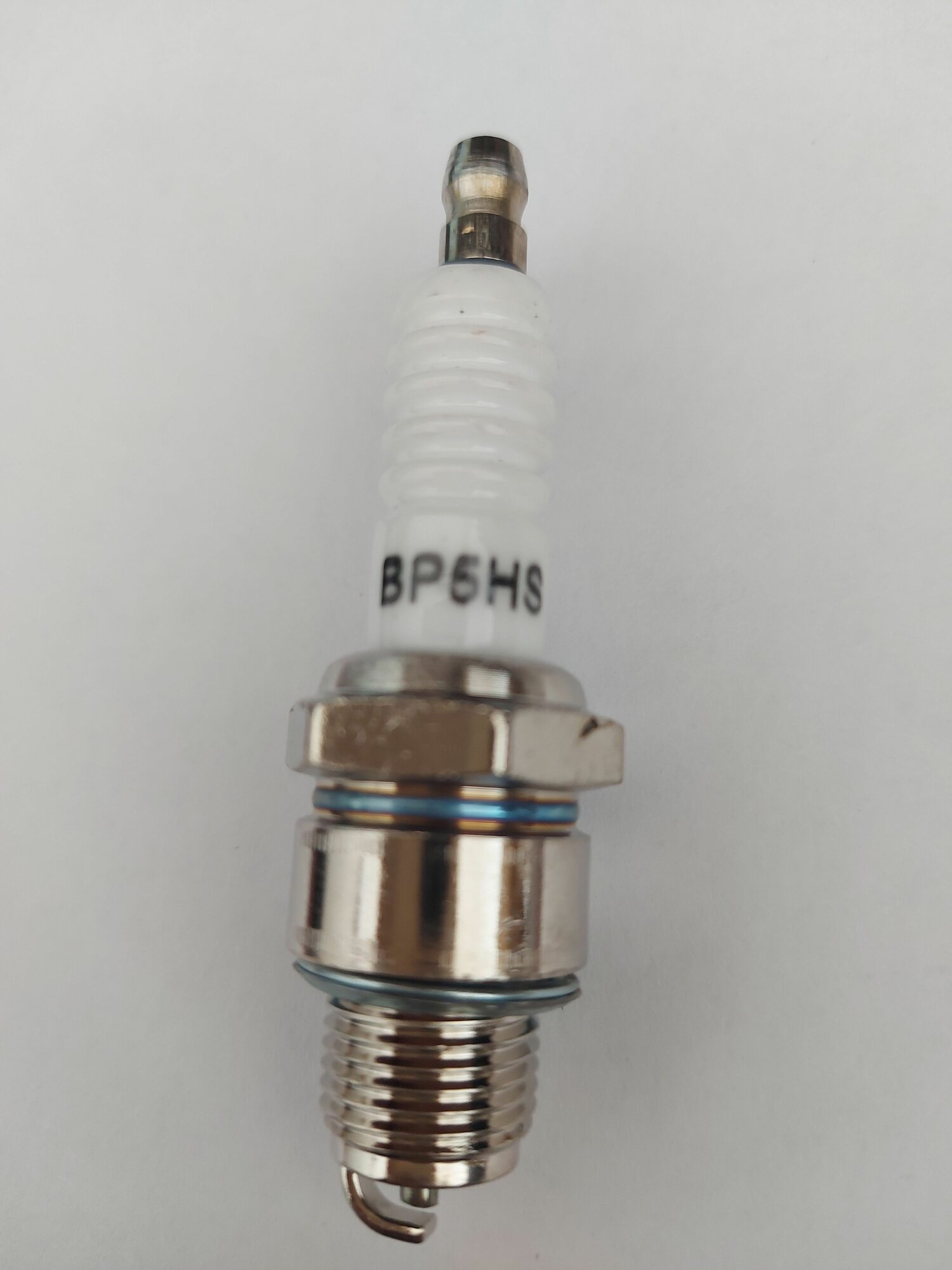 Свеча зажигания BP5HS 2T BS-50 BS-60 WM80. — фото 1
