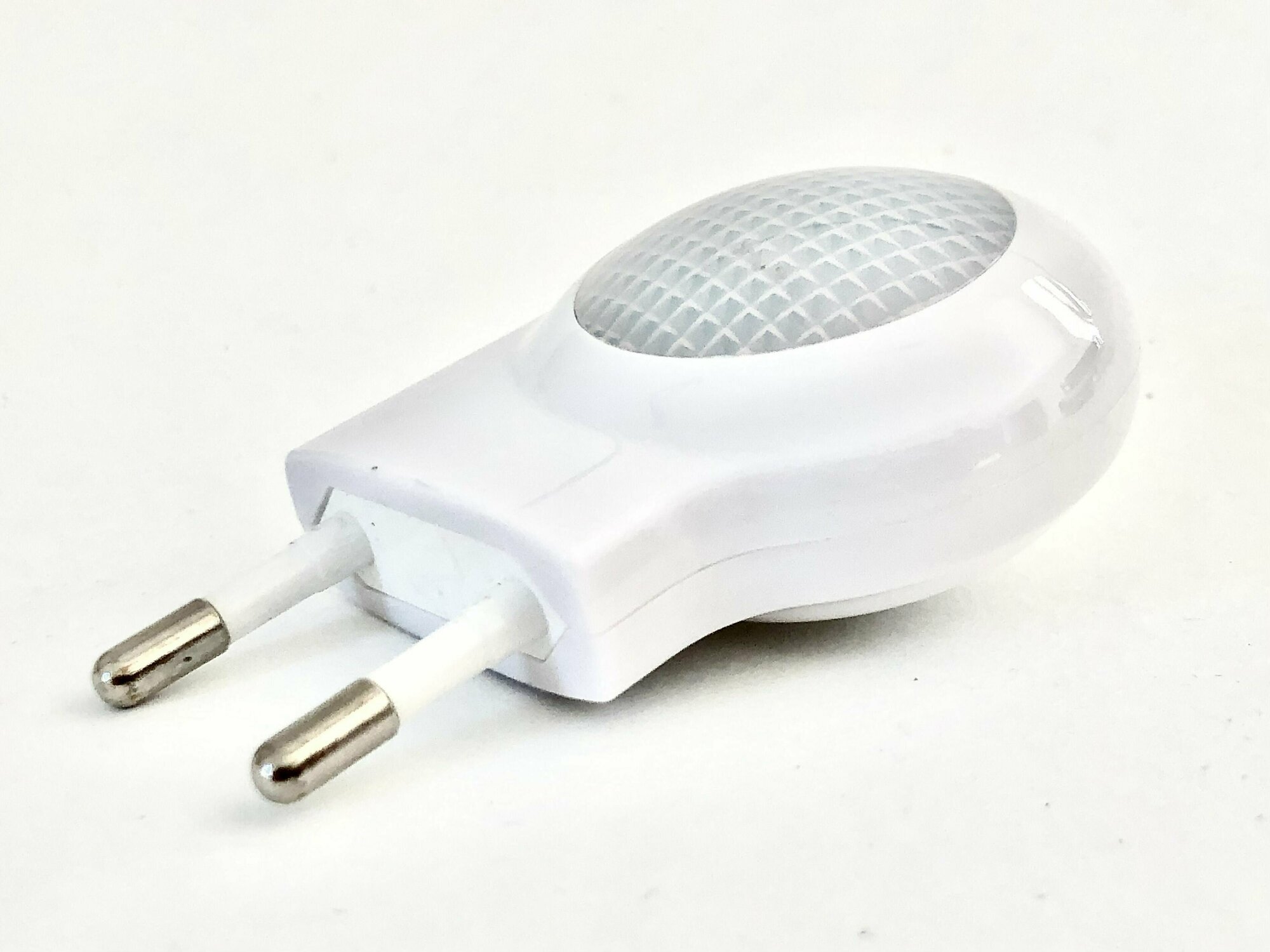 Ночной мини-светильник с датчиком света