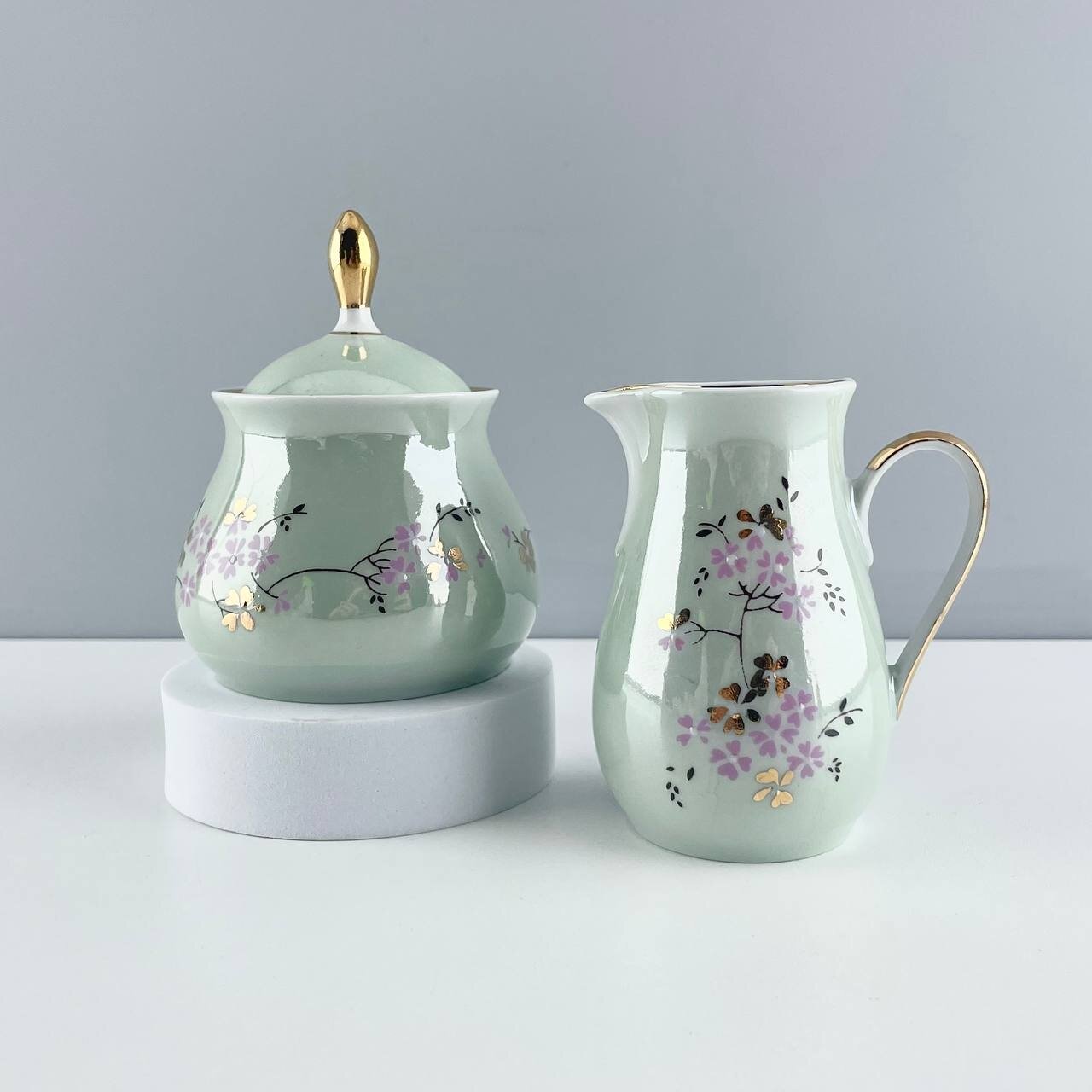 Винтажный набор (сахарница, сливочник) "Марианна". Фарфор Рига, золочение. Лсср, 1970-е.