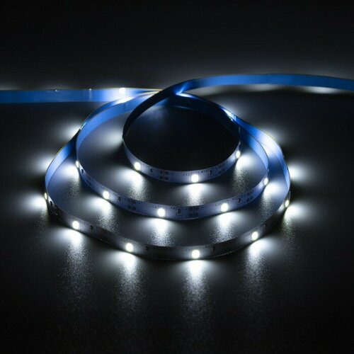 Светодиодная лента Luazon Lighting 1 м, IP20, SMD2835, 30 LED/м, 3хАА, 6000К