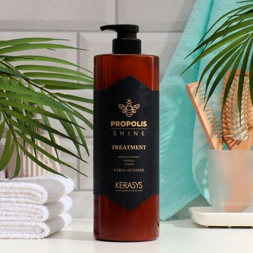 маска для волос с прополисом kerasys hair mask with propolis 1 л Kerasys Маска для волос Kerasys с прополисом, 1 л