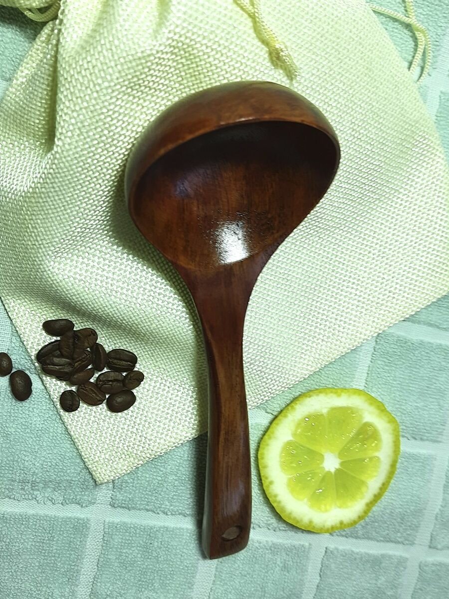 Ложка деревянная глубокая для кухни