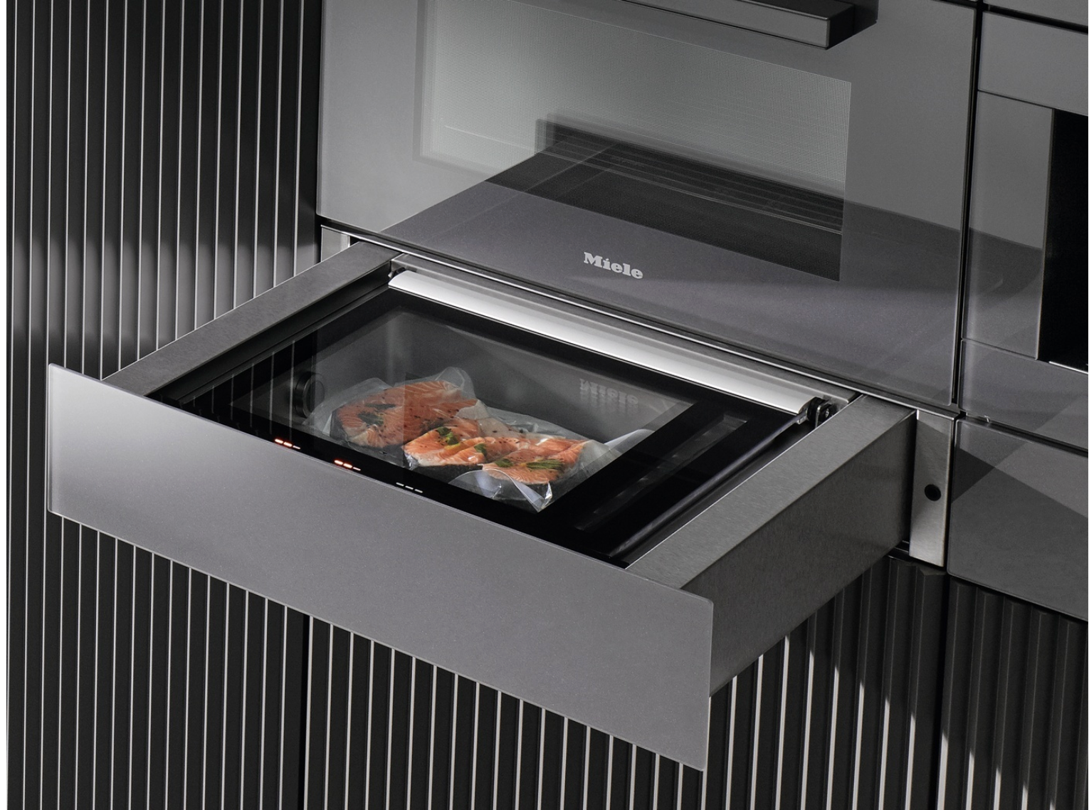 Вакууматор Miele - фото №1