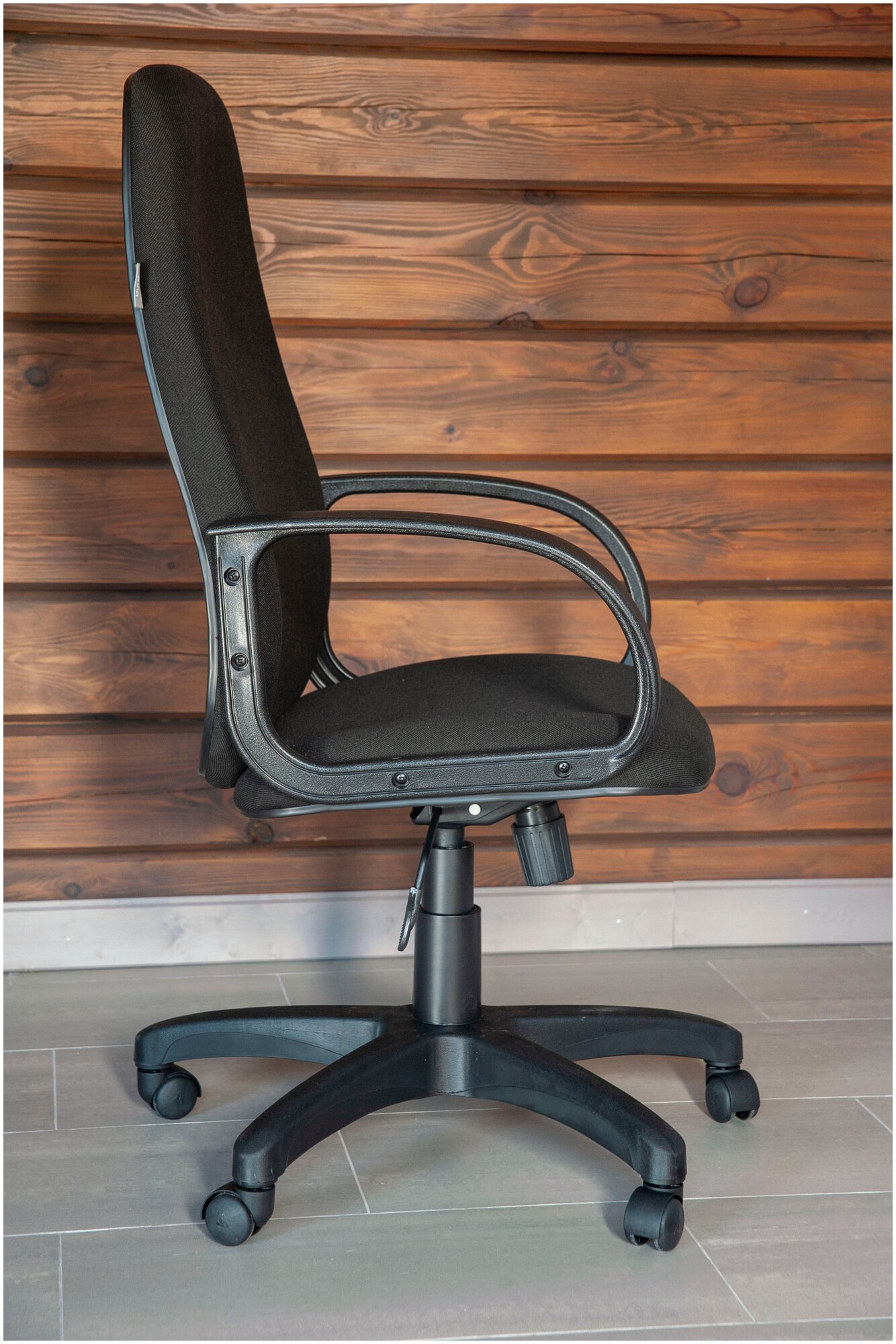Кресло компьютерное офисное стул на колесиках для руководителя Hesby Chair 7 черное - фотография № 4