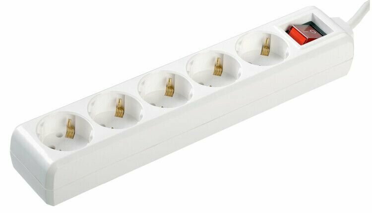 фото Удлинитель 5-местный 3м 2P+E с выключателем белый 16А (ПВС 3х1,0) ИЭК