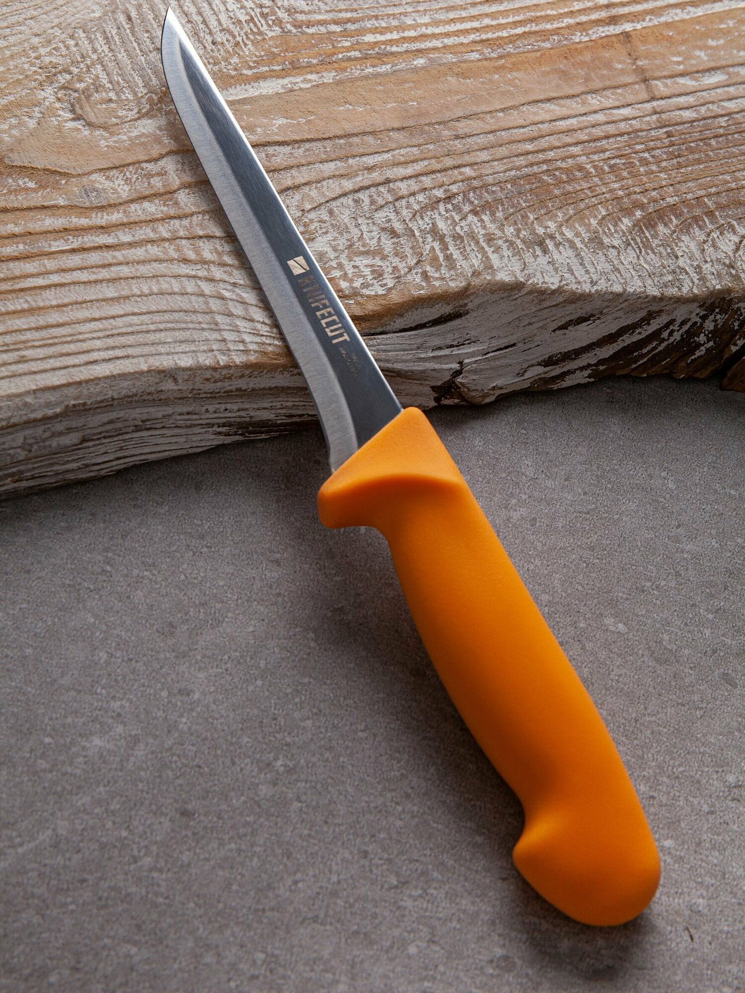 Нож разделочный KNIFECUT, нескользящая рукоятка, 16см