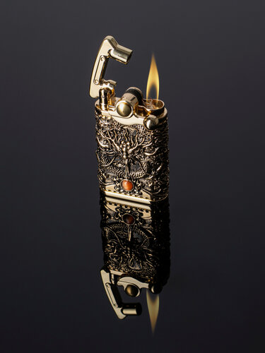 Изображение товара Зажигалка бензиновая подарочная "Жемчужина дракона", Сhief, герметичная, золото, подарок мужчине, не заправлена