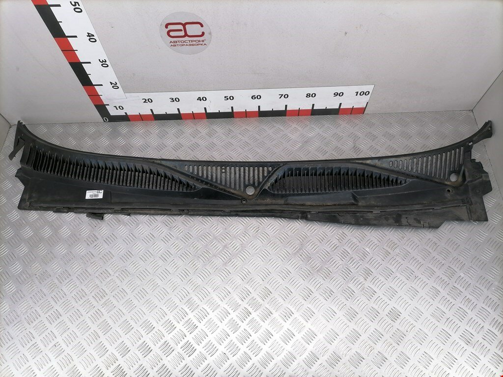 Дождевик (жабо) Cadillac Escalade 2 (GMT800) 15829661 арт. 744910