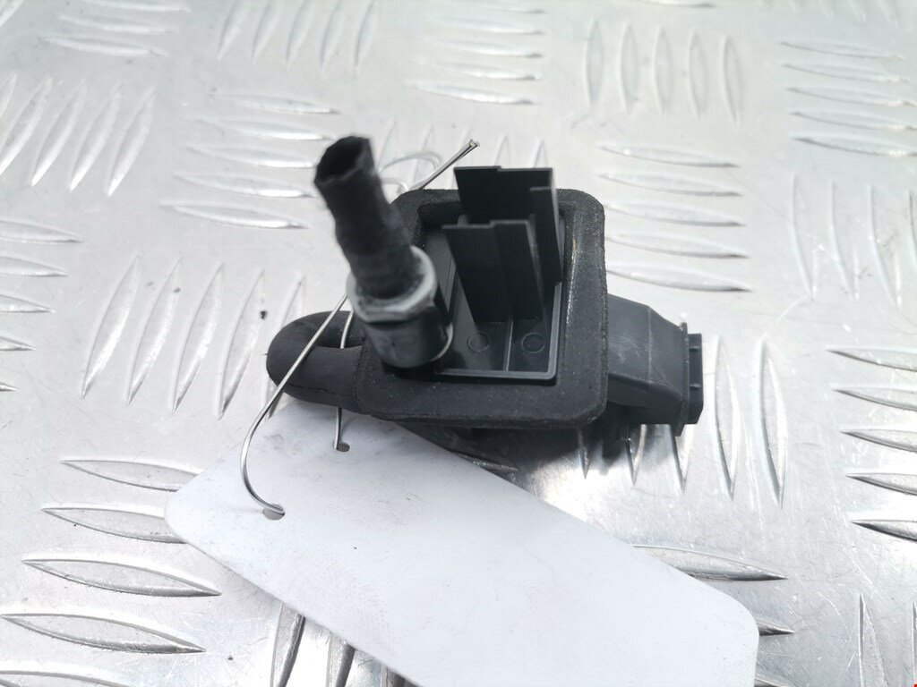 Форсунка омывателя заднего стекла Mercedes E-Class (W211) A2118600747 арт. 1645191