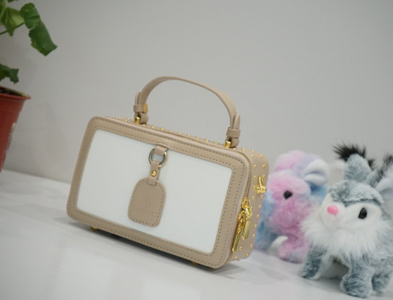 Комплект сумок багет , фактура гладкая, лаковая, белый