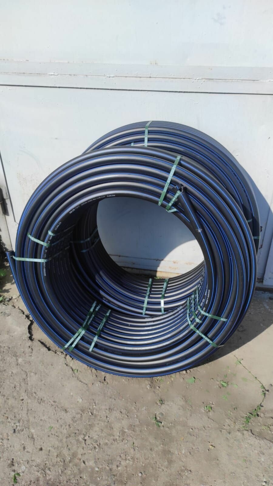 Труба ПНД 32мм длина 10м толщина стенки 3мм водопроводная напорная идеальна для обсадки абиссинской скважины
