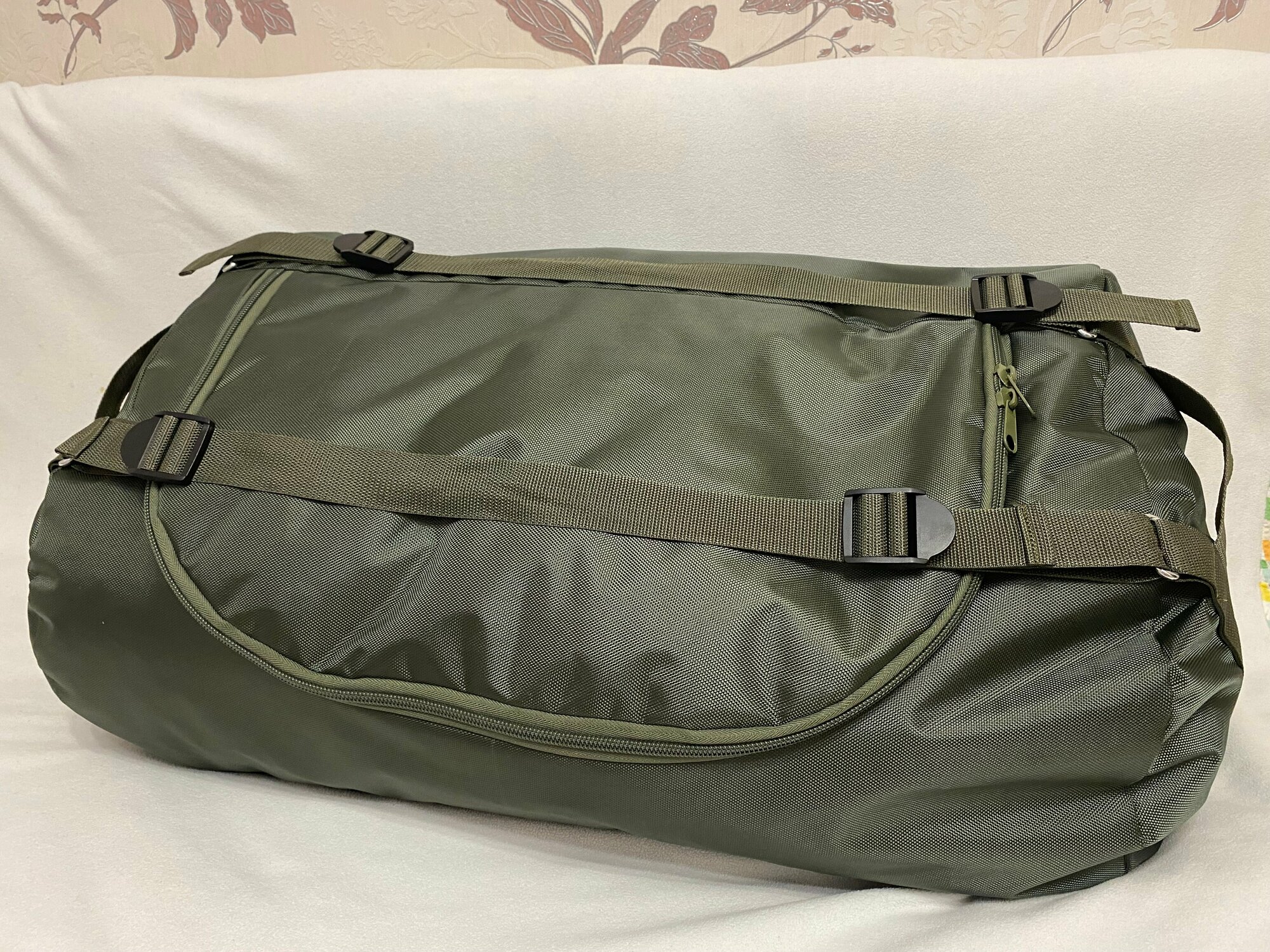 Сумка-баул сумка-рюкзак , 110 л, 51х34х70 см, ручная кладь, плечевой ремень, водонепроницаемая, ультралегкая, зеленый - фотография № 5