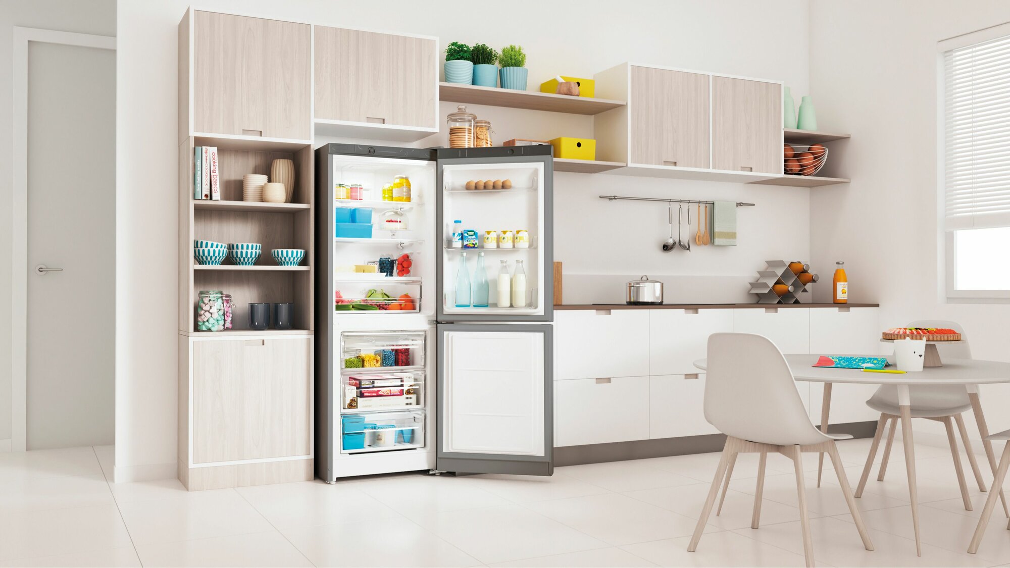 Двухкамерный холодильник Indesit ITS 4160 G, No Frost, серебристый — фото 1