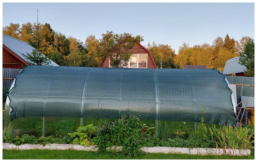 Защитная затеняющая сетка 55%, размер 3х5 м (15 м2) с люверсами для притенения растений, теплицы, парника, садовой беседки, шатра, забора, зон отдыха - фотография № 7