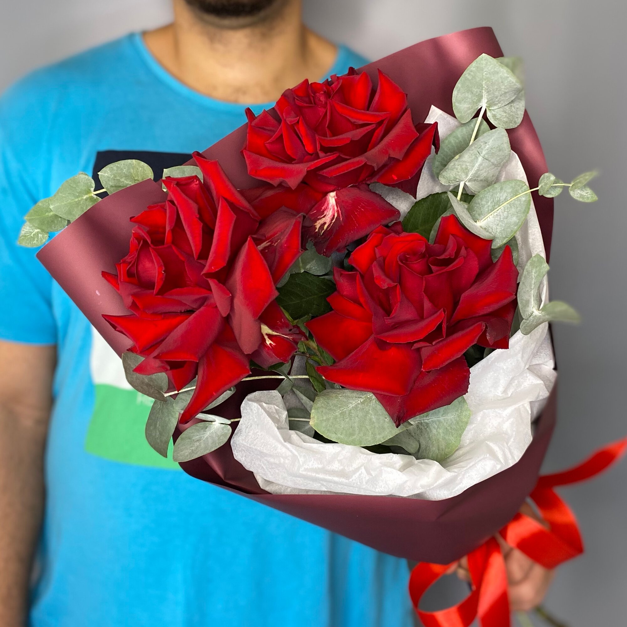 Букет цветов живые цветы роза Эквадор французская вывернутая 50 см букет