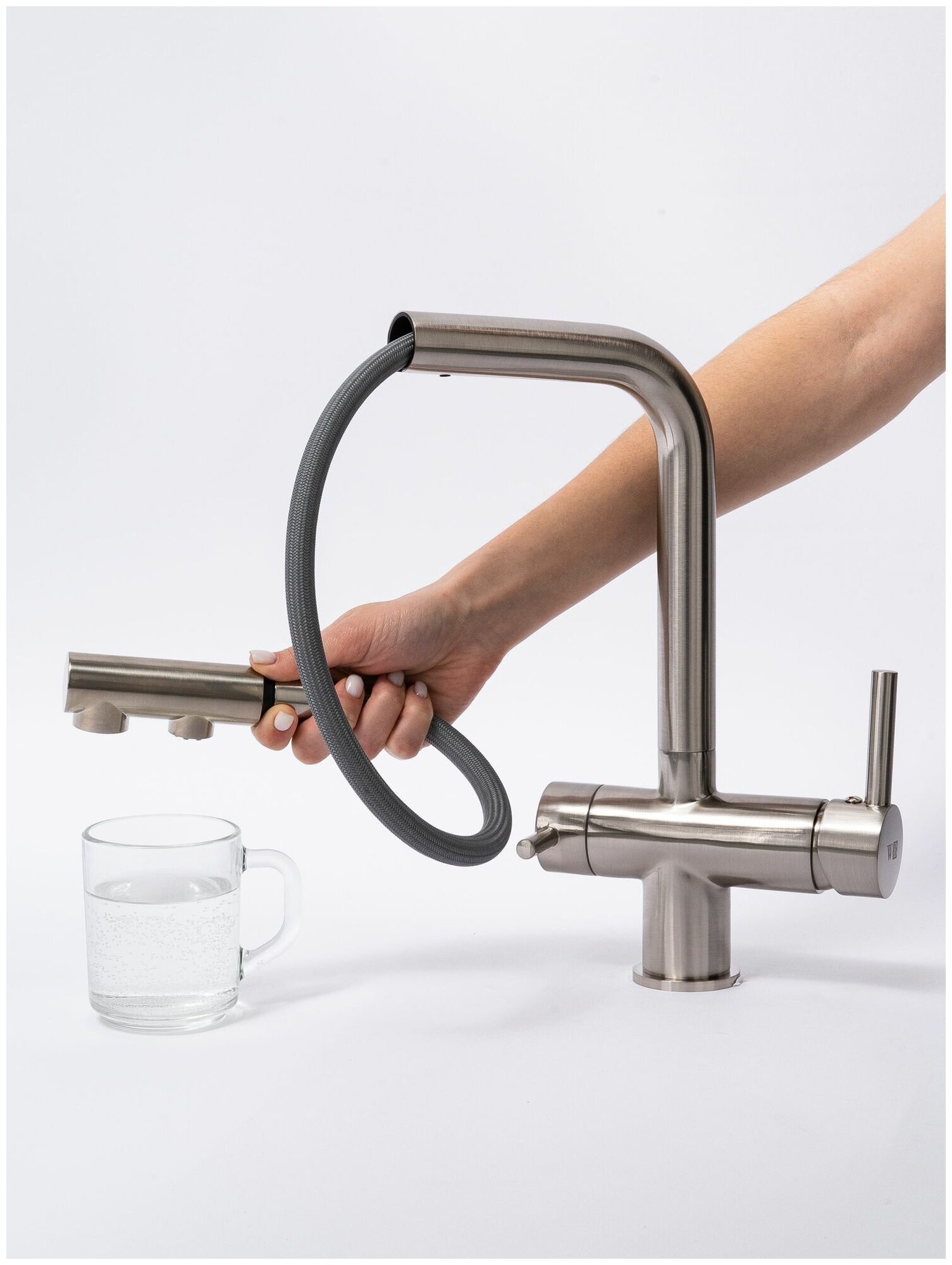 WasserBerg Kante - D Смеситель для кухни с гибким выдвижным изливом и с подключением к фильтру питьевой воды - фотография № 4