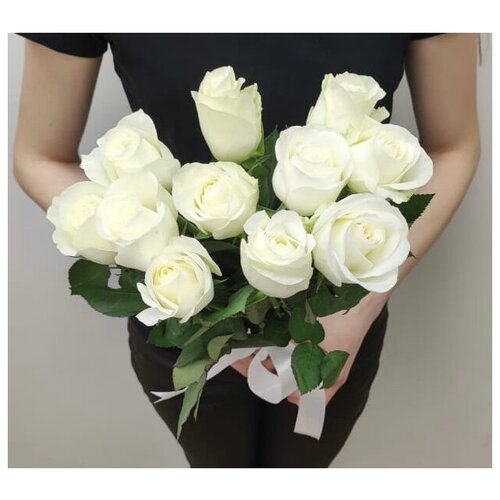 Букет 11 белых кенийских роз