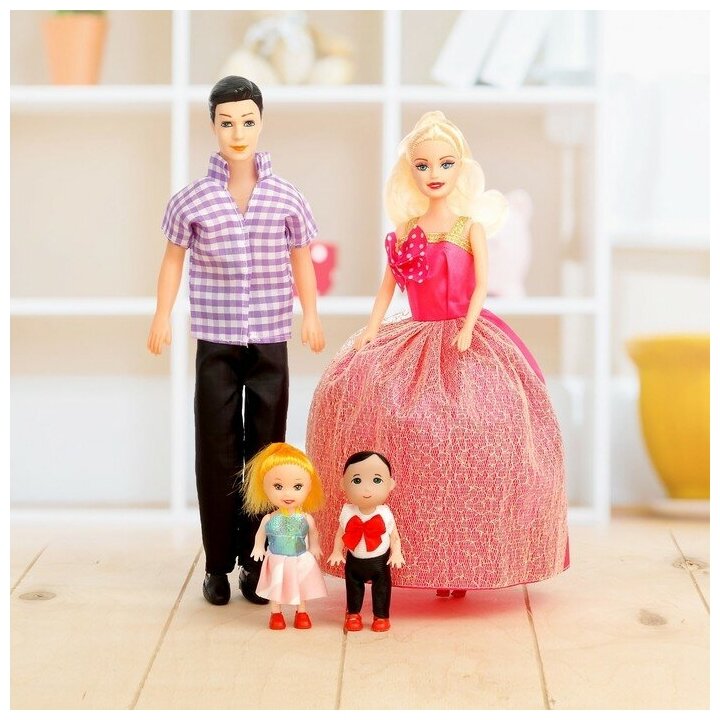 Набор кукол "Семья" Барби Кен c детьми для девочек цвет микс
