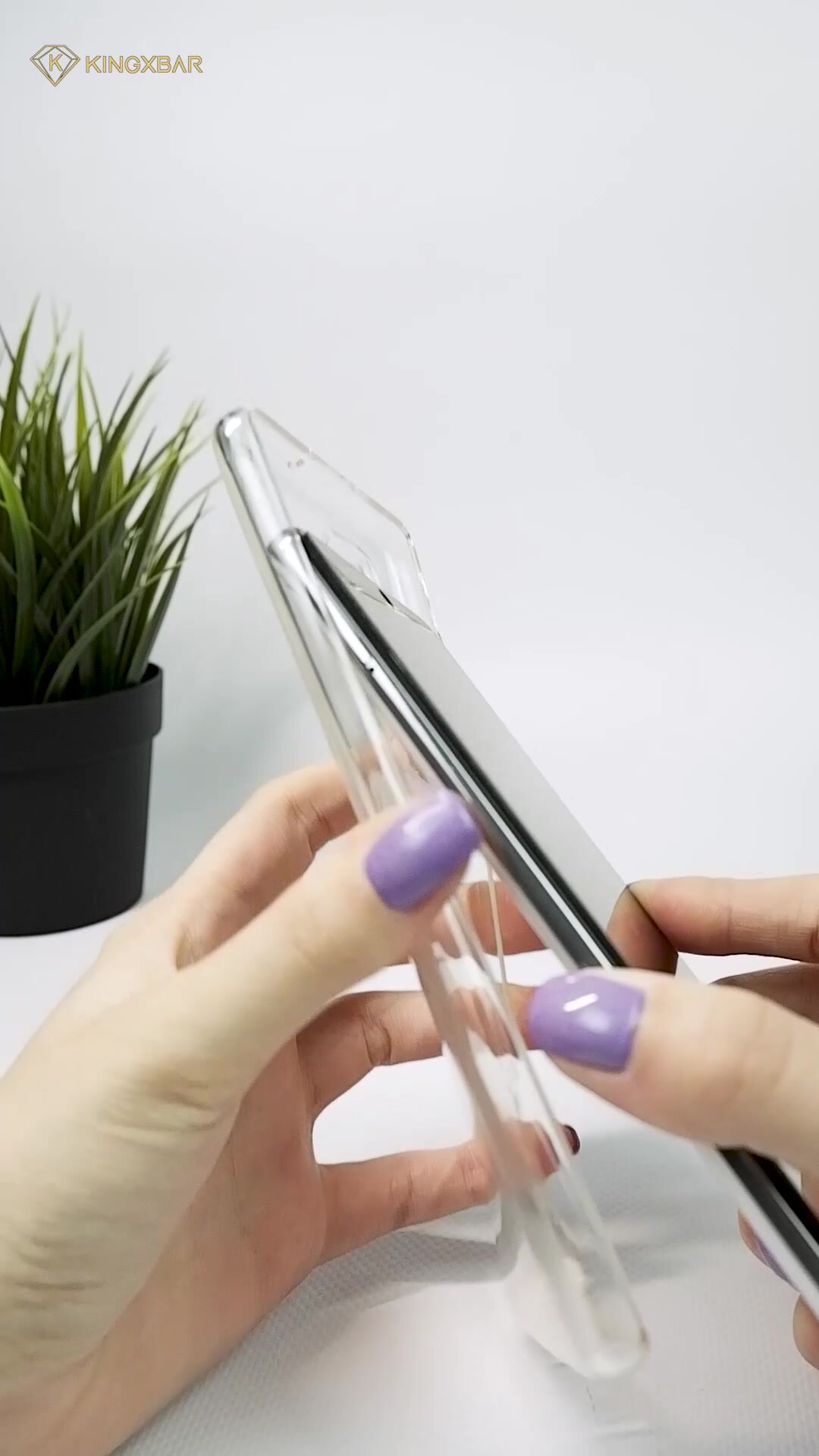 Тонкий силиконовый чехол для смартфона Samsung Galaxy A52 / Противоударный чехол для телефона Самсунг Галакси А52 с защитой камеры (Прозрачный) — фото 1