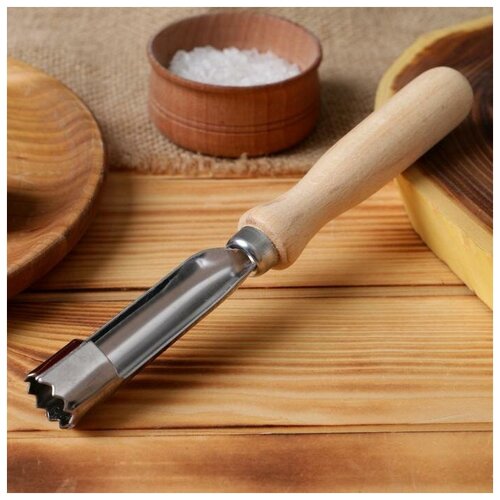 фото Нож для сердцевины яблока с деревянной ручкой сима-ленд