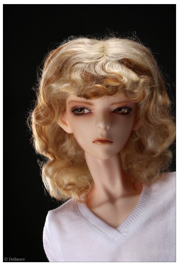 Dollmore 8-9 MX Blended Mohair Wig Blonde D3 (Парик русый короткий с волнистыми волосами и волнистой челкой размер 20-23 см для кукол Доллмор / Пуллип)