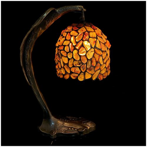 Настольная лампа из янтаря и бронзы 