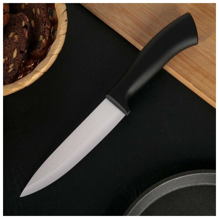Нож керамический Доляна "Тень", лезвие 13 см, цвет черный