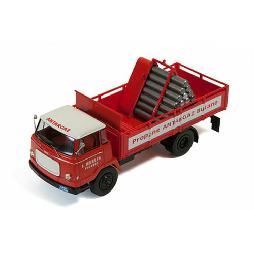 Unic auteuil gas transporter-antargorky 1963 red