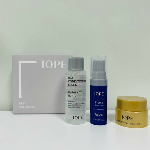 IOPE Набор уходовых миниатюрIOPE Best Solution Kit 3 items 1200₽