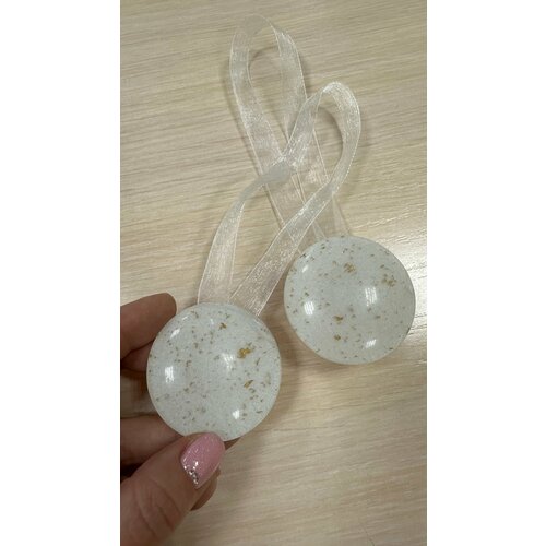 Подхват магнитный круг белый с золотом 1шт 300₽