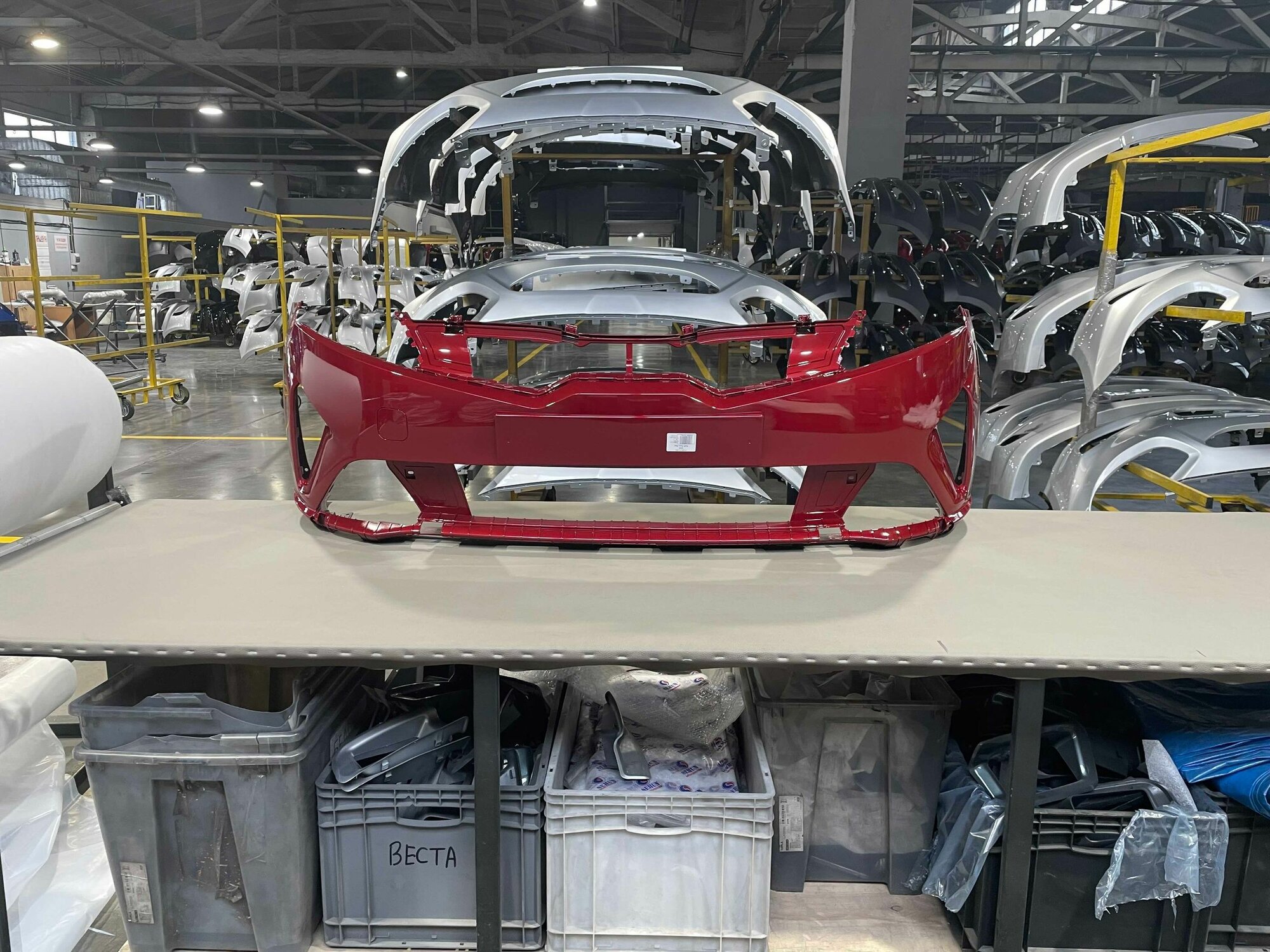 Бампер передний Киа Рио 4 рестайлинг (2020 - 2024) Красный - FIERY RED - R4R
