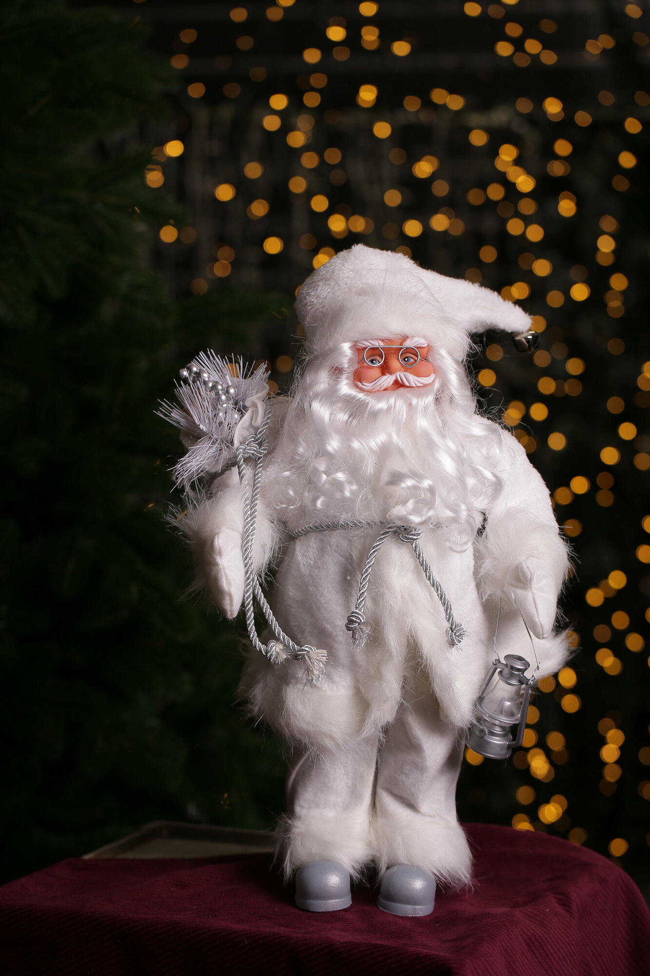 Дед Мороз (скандинавский, белый, 45 см), арт. MG133701