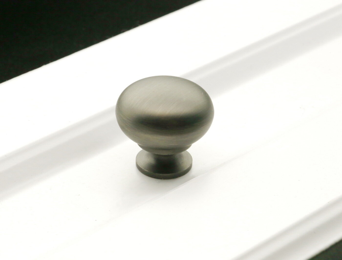 Ручка-кнопка для мебели 1шт , Inred IN.01.3033.0.MBBN чёрный никель, ручка для шкафа, кухонной мебели - фотография № 2