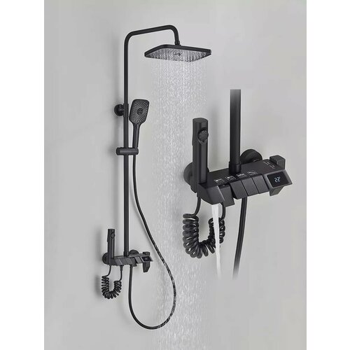 Душевой кран с цифровым дисплеем