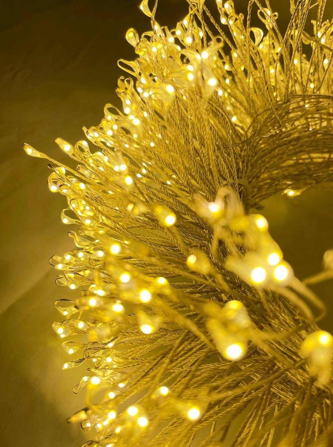 Электрогирлянда на елку, уличная 30м, 1000 LED теплый-белый, новогодняя Роса, белый провод, Crystal Trees