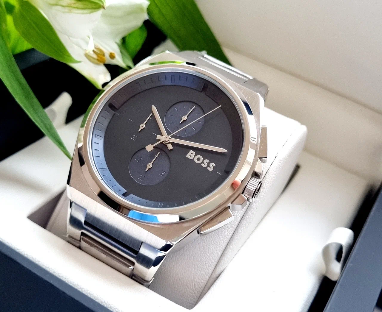 Наручные часы BOSS, серебристый