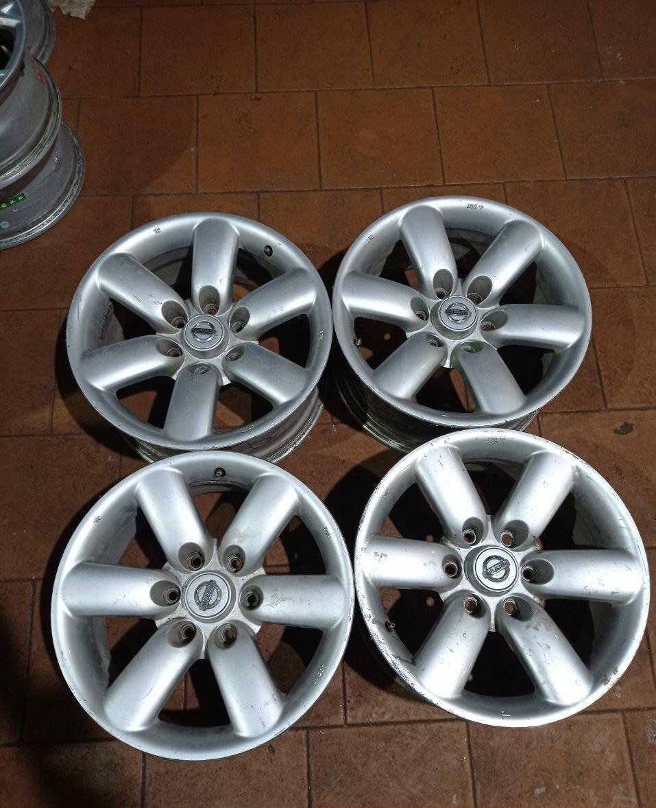 Колесные диски Nissan 8xR18/6x139.7 78.1 Серебристый (оригинал)