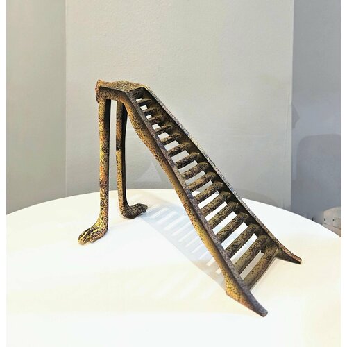 Статуэтка лестница успеха античное золото Ladder Man Sotogrande