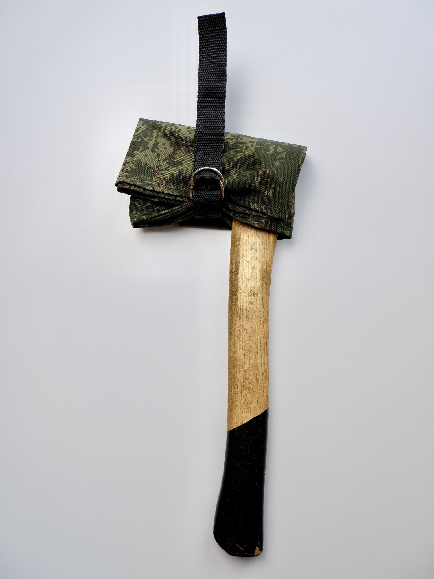 Чехол на топор ALEXXLINE "Пиксели", универсальный, регулируемый, 27x22 см — фото 1