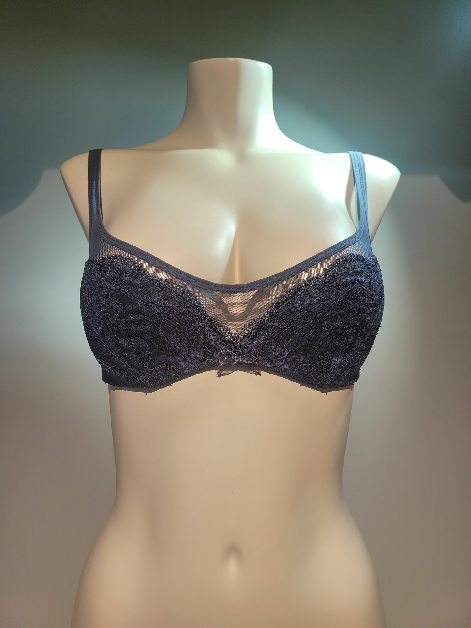 Бюстгальтер-невидимка