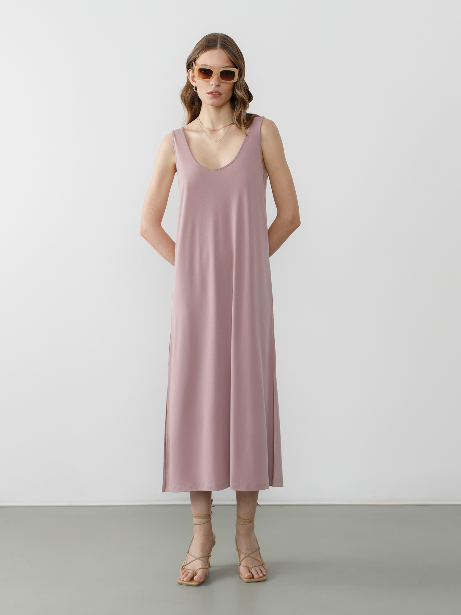 Платье Весна-лето 2025