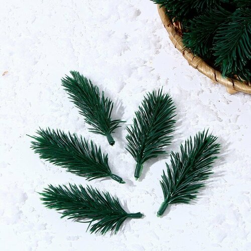 Декор Ветки ели мини набор 100 шт размер 1 шт 8 х 3 х 3 см 883₽
