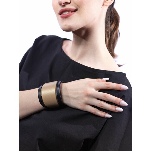 фото Кожаный браслет на руку коко, жесткий, широкий нет бренда