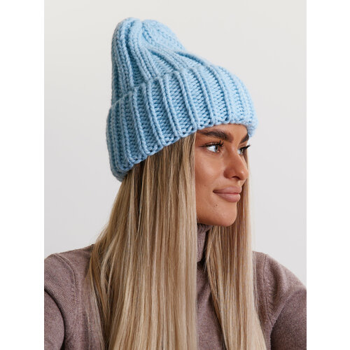 фото Шапка бини женская зимняя шапка бини с широким отворотом, крупная вязка, флисовая подкладка, размер one size / универсальный, голубой нет бренда