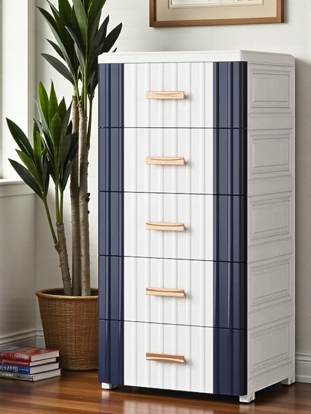 Комод для хранения одежды и белья