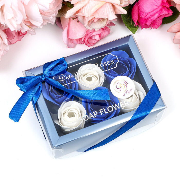 Набор роз в картонной коробке 6 штук, белые и синие 6962323