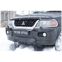 Зимняя заглушка решетки переднего бампера Mitsubishi Pajero Sport 1998-2004