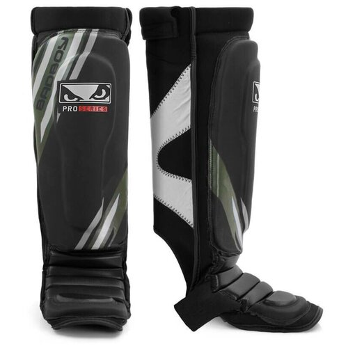 Щитки Bad Boy Pro Series Advanced MMA Shin Guards-Black/Green S/M