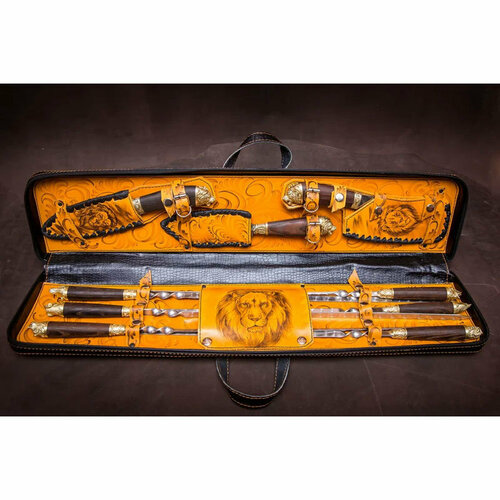 Подарки Набор для шашлыка Мясник в кожаном кейсе (9 предметов) подарки набор для шашлыка тигр в кожаном колчане 23 предмета
