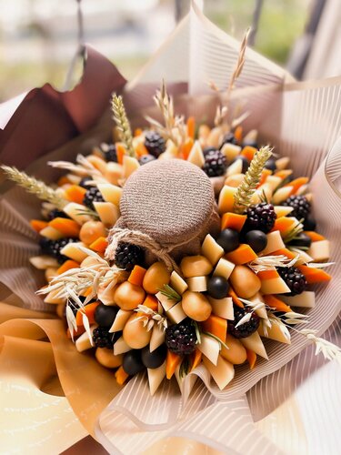 Изображение товара Букет Eat it bouquet "Скажите: Сыр!", съедобные ингредиенты